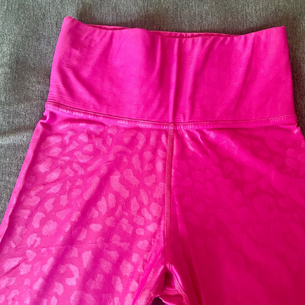 Carbon38 Pink Leopard Leggings